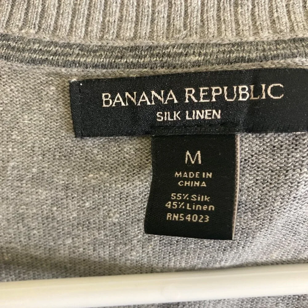 Banana Republic Sweater Mens Medium Silk Linen Gray Long Sleeve V-Neck Preppy
